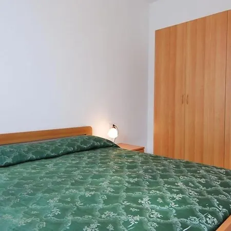 Ur-nest Fantin Bolonia