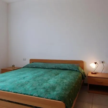 Ur-nest Fantin Bolonia
